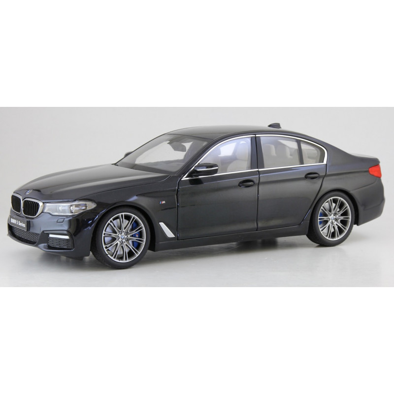 08941BK 1/18 Kyosho BMW 5 Series G30