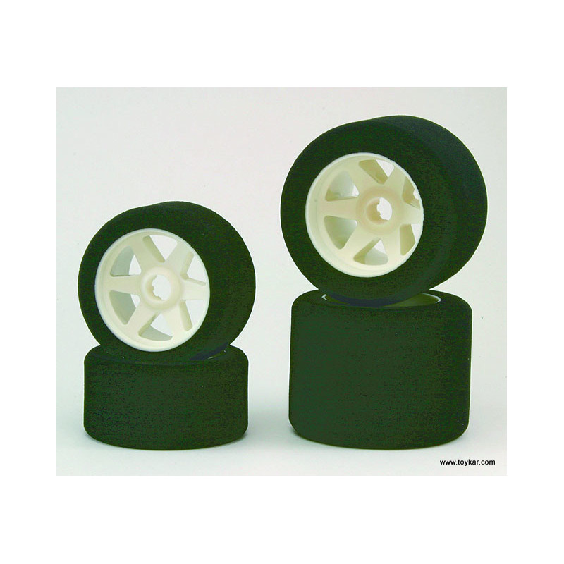 36223-40 DIS 1/8 RACING TYRE FRONT(40)
