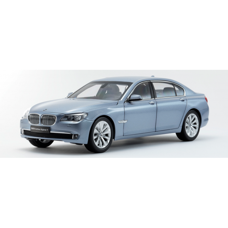 1/18 BMW ActiveHybrid 7 Blue Water Metallic