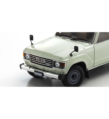08956W Toyota Land Cruiser 60 (White) KYOSHO ORIGINAL 1/18 scale