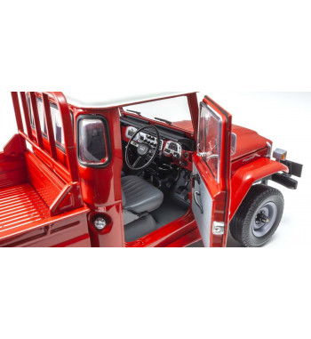 08958R KYOSHO ORIGINAL 1/18 scale Toyota Land Cruiser 40 (Red)