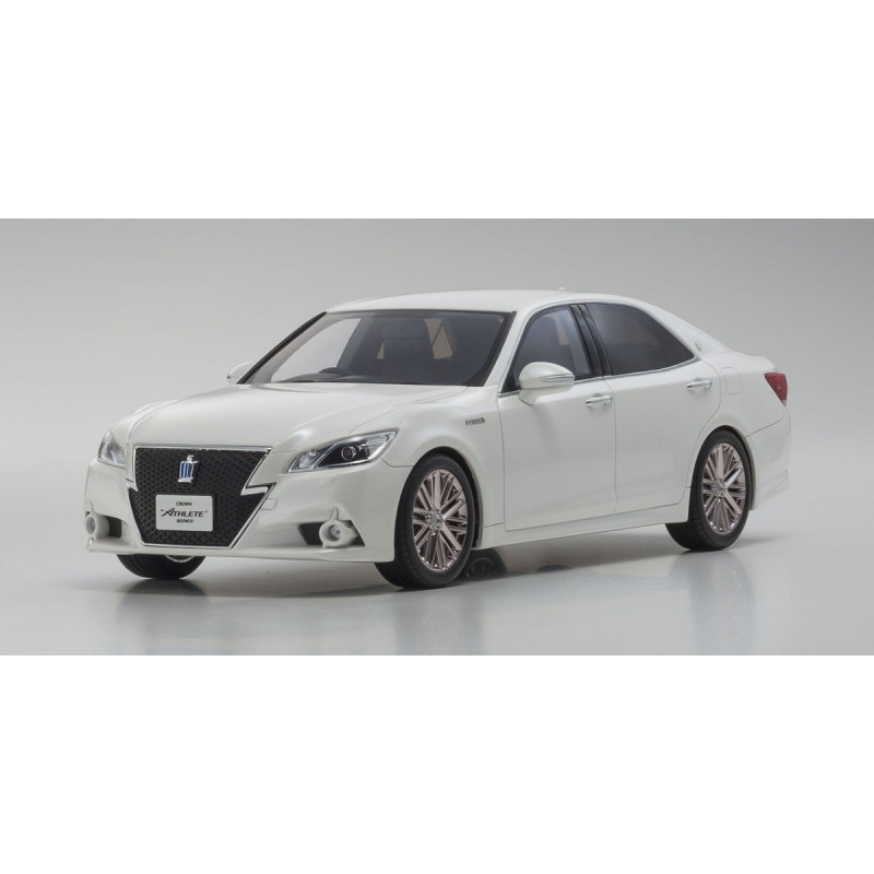 SAMURAI 1/18 TOYOTA CROWN HYBRID ATHLETE G White Pearl Crystal Shine