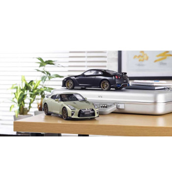 KSR18057MJ Nissan GT-R Premium Edition T-Spec (Millennium Jade) SAMURAI 1/18 scale