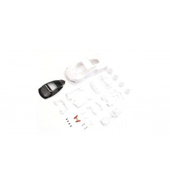 MZN208 McLaren Senna GTR White Body set w/Whee