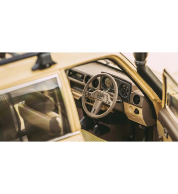 08956XBE 1:18 scale Toyota Land Cruiser 60 with optional parts (Beige)  KYOSHO ORIGINAL