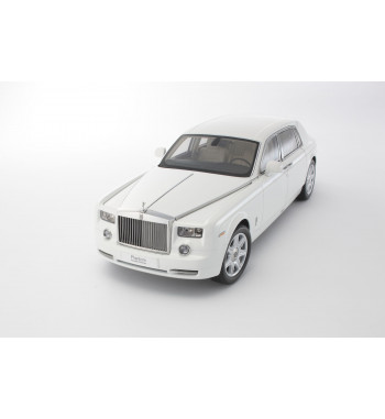 08841EW2 1/18 scale Rolls-Royse Phantom Extended (ENGLISH WHITE) KYOSHO ORIGINAL