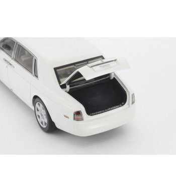 08841EW2 1/18 scale Rolls-Royse Phantom Extended (ENGLISH WHITE) KYOSHO ORIGINAL